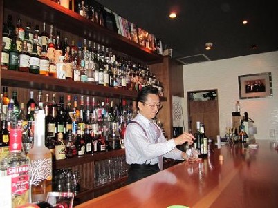 Ueno at high Five bar